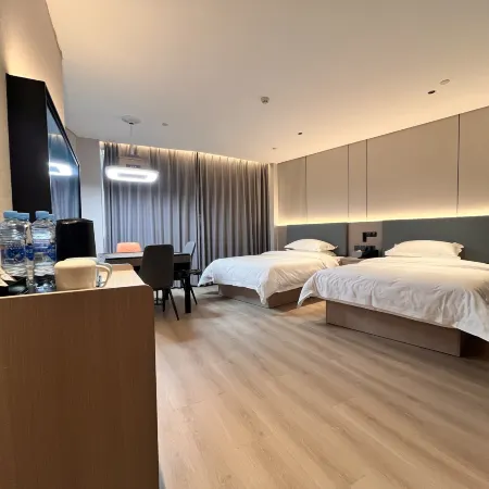 GreenTree Inn Express Hotel (Fuzhou Lichuan Branch)