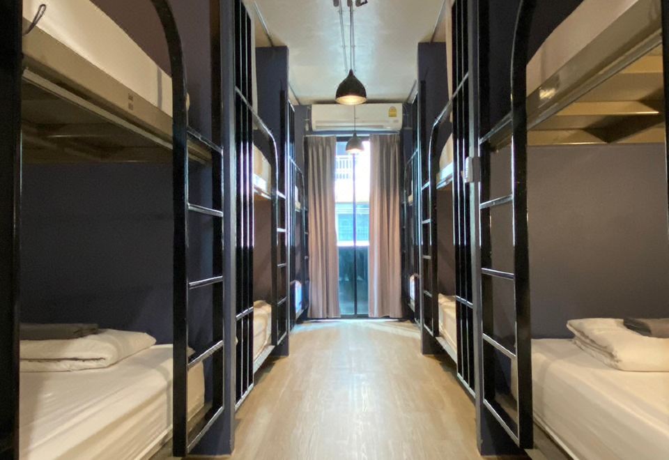 2. 모노머 호스텔 ..