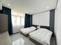 Qinchen Business Hotel