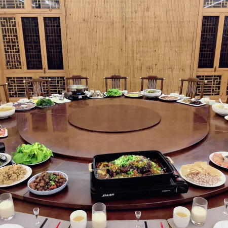 Stone House Banshan Hotel