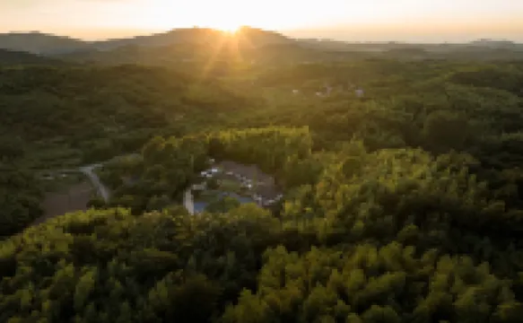 Hegu Village Home Stay of Liyang City