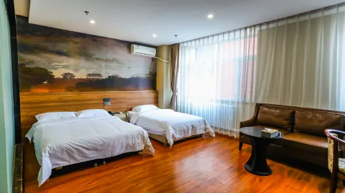 Jiatai Hotel (Chengde Mountain Resort Toudao Archway) - مسبح