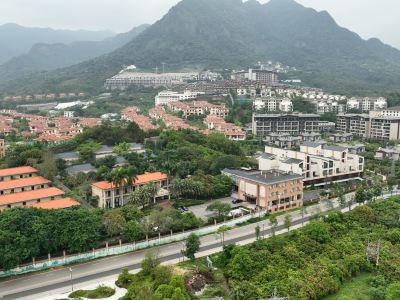 Gaotan Hot Spring Hotel