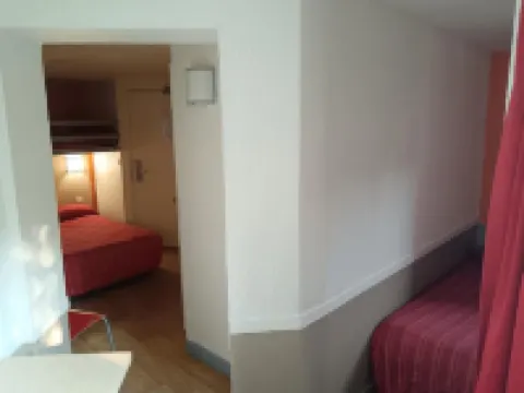 Hotel H Eco Calais Hotels in Calais