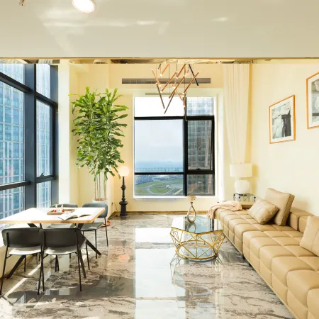 Dalian Xinghai Lantian Loft Hotel (Xinghai Square)