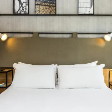 Ibis Paris Bastille Opéra 11ème Отели рядом с достопримечательностью «Улица Лапп»