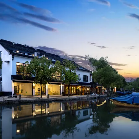 Fumeng Yuehe River View Homestay