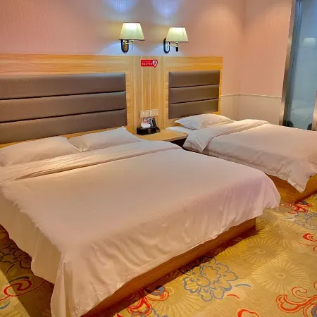 Qicai Danxia Wenzheng Holiday Hotel