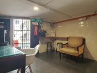 OYO 90997 Hoover Room Hotels in 
