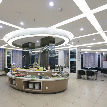 Century Star Holiday Hotel (Nanyang Beijing Avenue Branch)
