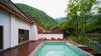 Huangya Xiye Homestay (Zui Shanye Scenic Area, Ciyun Ancient Cave) - Pools