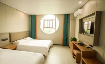 Yijia 365 Hotel (Hengshui Railway Station Plaza Central Street Store)