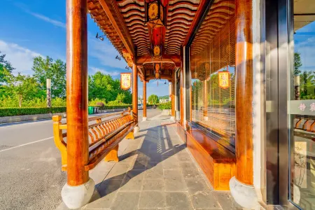 Shexian Nostalgia inn Отели рядом с достопримечательностью «Zheng's Ancestral House of She County»