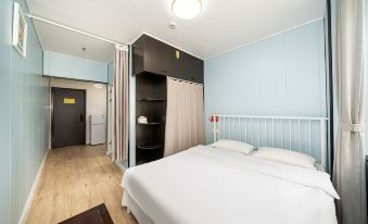 Future Xiaojia Youth Community Hotel (Shanghai Baoshan City Industrial Park)