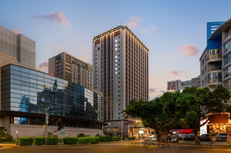JUCHUNYUAN Fuzhou Grand Hotel (Dongjiekou Shopping Center Wuyi Square) Отели рядом с достопримечательностью «Dongjiangbin Park»