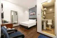 A25 Hotel - 12 Lien Tri Hotels near Phố đi bộ Hồ Gươm (Hai Bà Trưng)