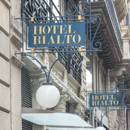Hotel Rialto Отели рядом с достопримечательностью «Старый город»