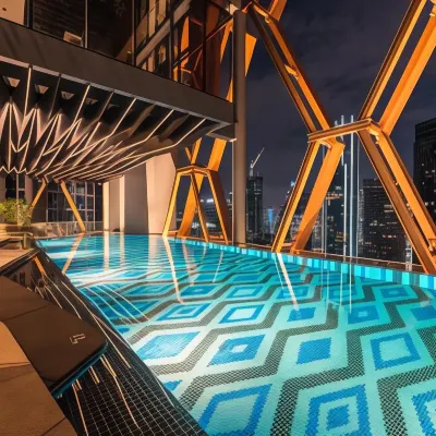 Scarletz suites klcc by M suites Отели рядом с достопримечательностью «Конгресс-центр The Intermark»