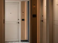 Claude Hotel - Newly renovated Hotels near Maxwell Chambers