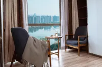 Luohe Yunshe High Altitude View Hotel (Zhujiang Road Food Street Wanda Branch) Hotel dekat Henan Massage Vocational Institute