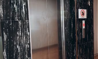 Donmueang Place Hotel