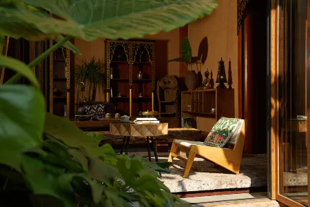 Taimiao soothing spa Rainforest  Hotel Отели рядом с достопримечательностью «Sichuan Post and Telecommunication College»