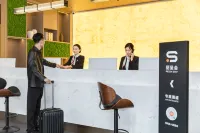 Jifeng International Hotel (Jinghe Bus Station Branch)