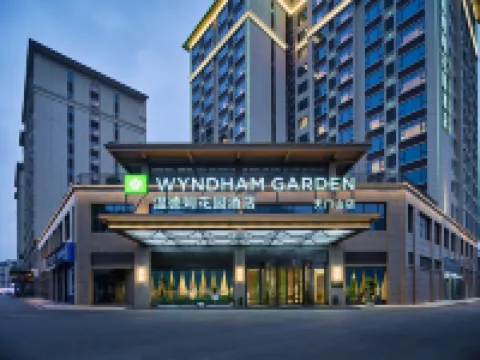 WYNDHAM GARDEN ZHANGJIAJIE TIANMEN MOUNTAIN Hotels near Zhangjiajie Airport