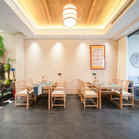 Jiuhua Mountain Linqi · Guyin Hotel (Tourist Transfer Center Store)
