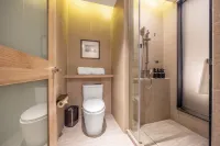 โรงแรมเอทัวร์ ถนนตะวันออกอาคารไท่ไป๋ ว่านด้าพลาซ่า จี่หนิง