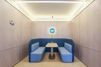 HanTing Hotel (Xuchang Wenfeng Plaza)