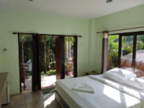 Sea-Sun Bungalow & Resort