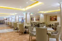 Vienna International Hotel (Renhuai Huibang Maotai Toll Station)