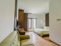 You Suite Seminyak Hotels near Dewi Sri