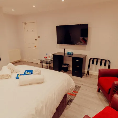 Mayfield Suites