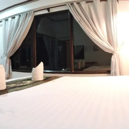SD View Hotel Отели рядом с достопримечательностью «Храм Kang»