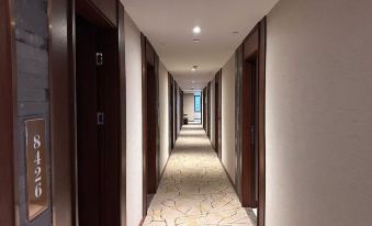 Nanjing Yueyahu Apartment