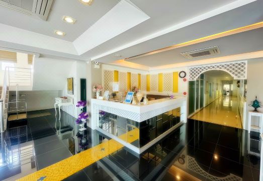 하모나이즈 호텔 로비 이미지