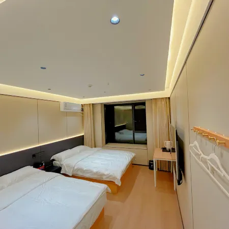 Luoshan Baitao Hotel