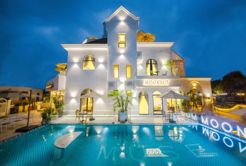 MOONSET·暮色設計師飯店（北海銀灘國際客運港店）