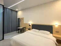 Donghu Shuiyunju Homestay (Haokunhu Scenic Area)