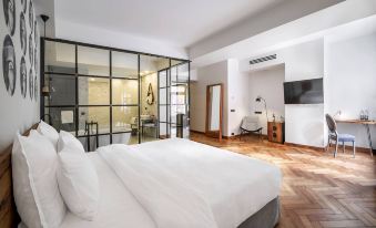 Shota @ Rustaveli Boutique Hotel