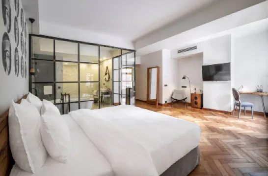 ショタ アット ルスタヴェリ ブティック ホテル 国立青少年センター周辺のホテル