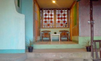 Basio's Place Tourist Inn by RedDoorz