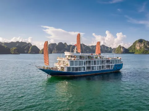 Verdure Lotus Classic Cruise on Lan Ha Bay