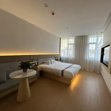 Four Seasons Hotel