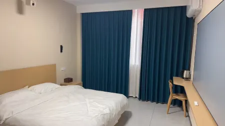 Xiping Tuyue Cinema Hotel Отели в г. Сипин