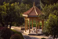 Mangshi Yiju.   hotel(Airport) Hotels near Temple of Three Immortals, Baihe Mountain
