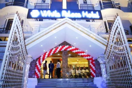 White Palace Hotel