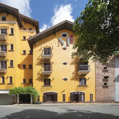 Express by M Village Cach Mang Thang 8, a brand of Modern Village Lifestyle Hotels near Le Van Sy Street